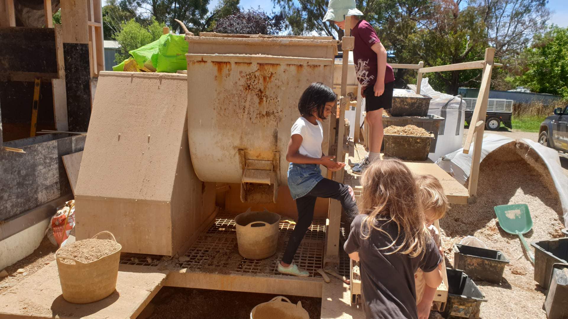 Hands-On Hemp Building Opportunities 5 Kids with hemp mixer hemping hands Southern Hemp