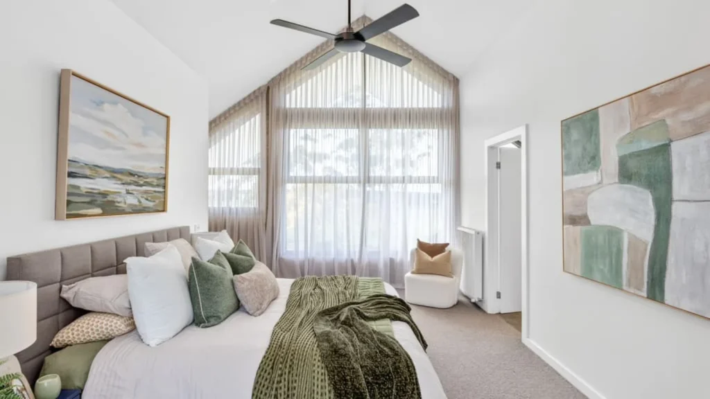 Buckley North Hemp House 6 The main bedroom suite is privately positioned on the first floor alongside a study